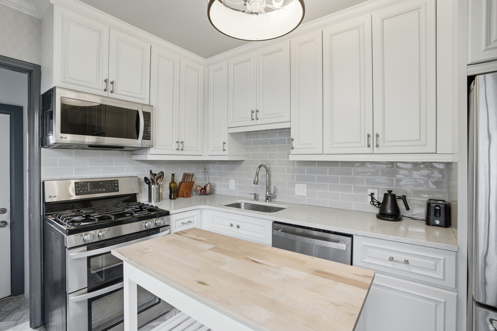 1804 E RAMONA AVE Salt Lake City, UT 84108