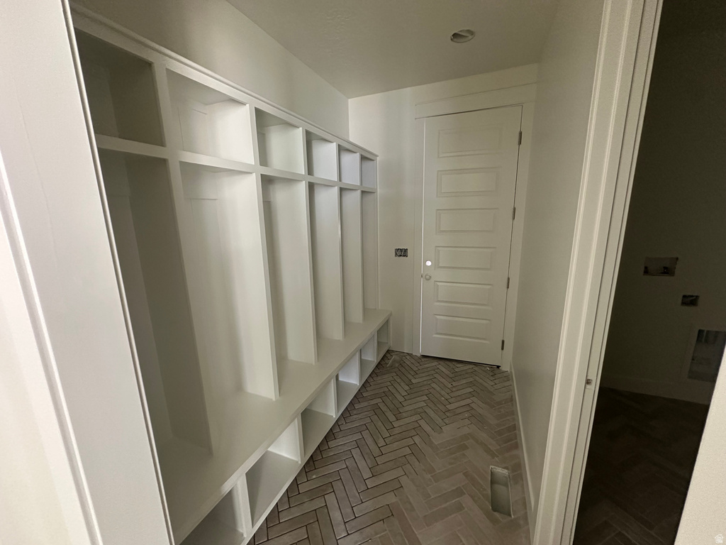 619 N EAGLECREST CIR #16 Elk Ridge, UT 84651