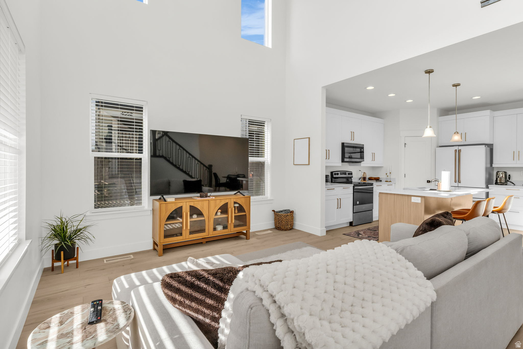 13921 S ROUND PEAK LN Herriman, UT 84096