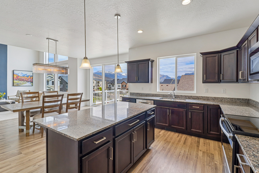 1458 N ALDER WAY Lehi, UT 84048