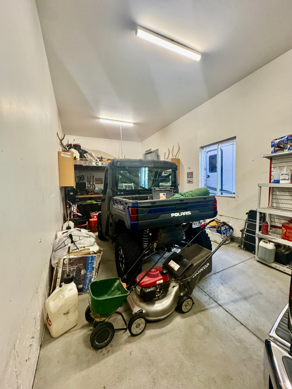 170 LAKEVIEW Stansbury Park, UT 84074