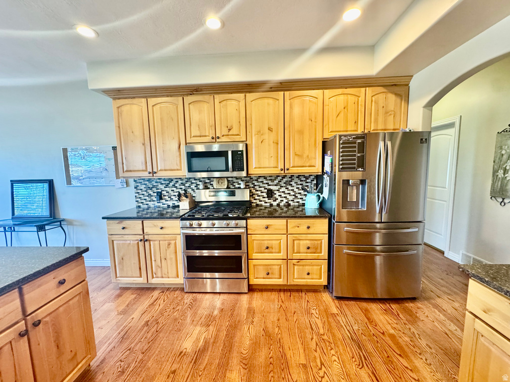 170 LAKEVIEW Stansbury Park, UT 84074