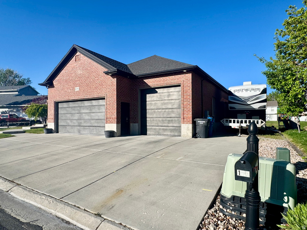 170 LAKEVIEW Stansbury Park, UT 84074