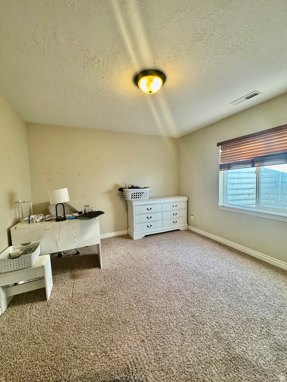 170 LAKEVIEW Stansbury Park, UT 84074