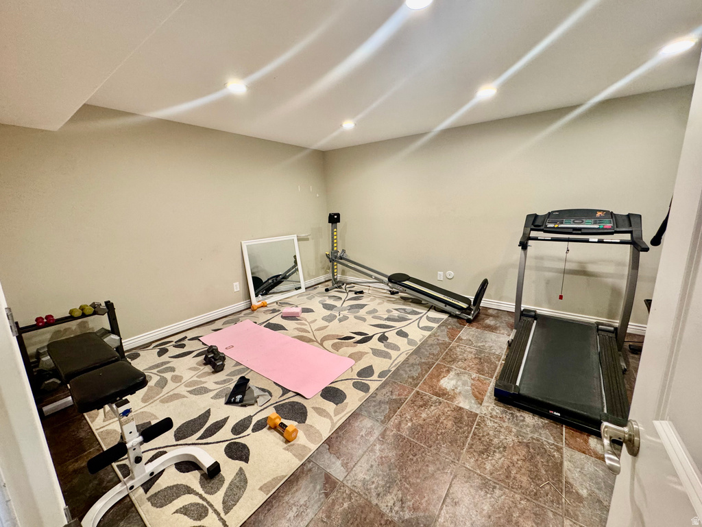 170 LAKEVIEW Stansbury Park, UT 84074