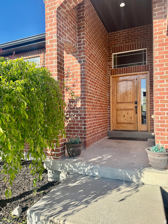 170 LAKEVIEW Stansbury Park, UT 84074