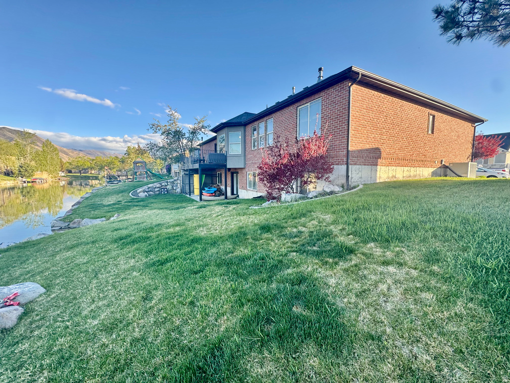 170 LAKEVIEW Stansbury Park, UT 84074