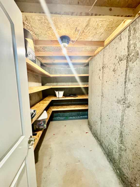 170 LAKEVIEW Stansbury Park, UT 84074