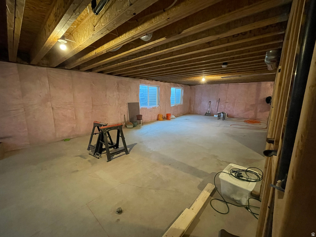 394 W PARKWAY DR Kaysville, UT 84037
