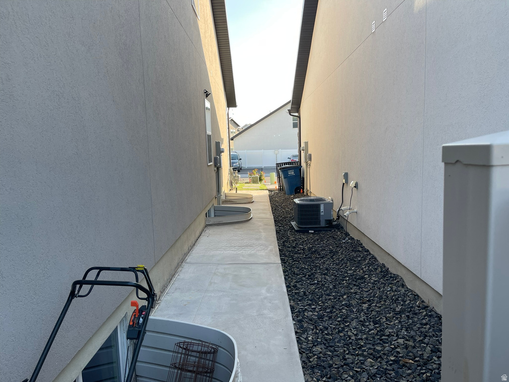 394 W PARKWAY DR Kaysville, UT 84037