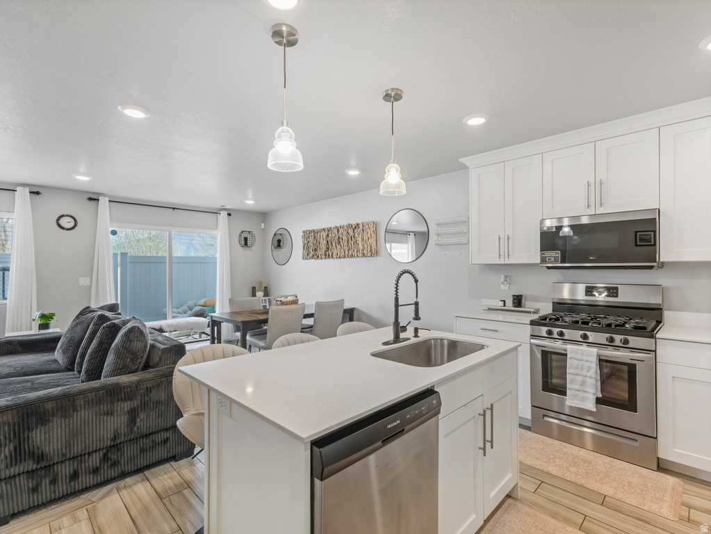 6534 S ASPEN LN South Weber, UT 84405