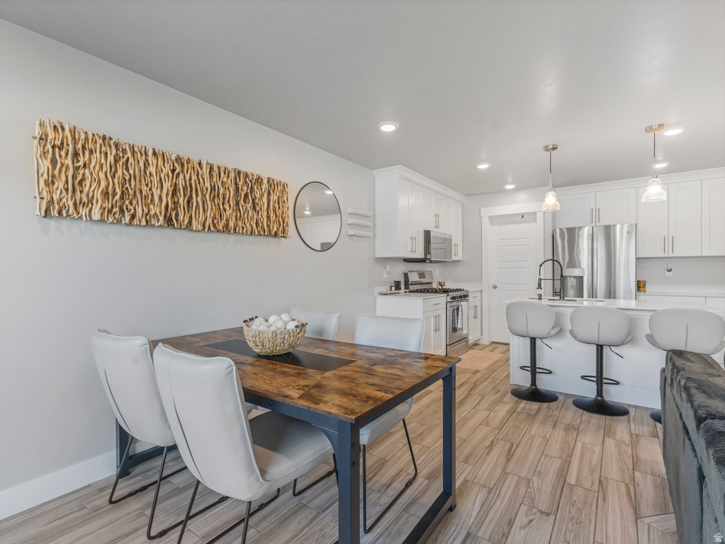 6534 S ASPEN LN South Weber, UT 84405