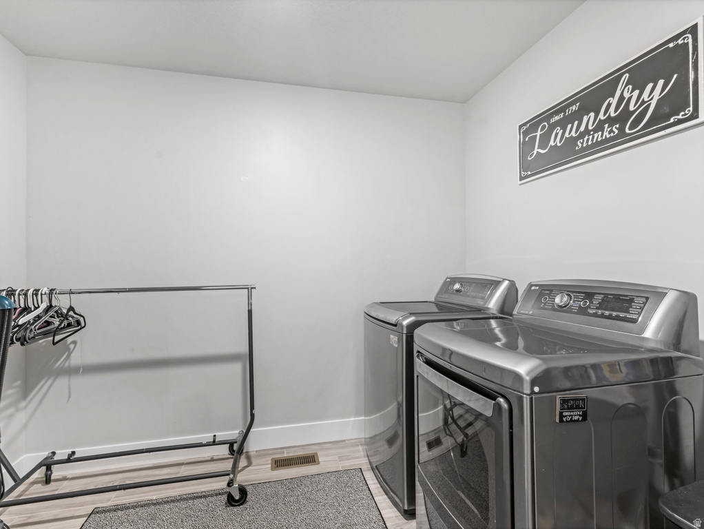 6534 S ASPEN LN South Weber, UT 84405