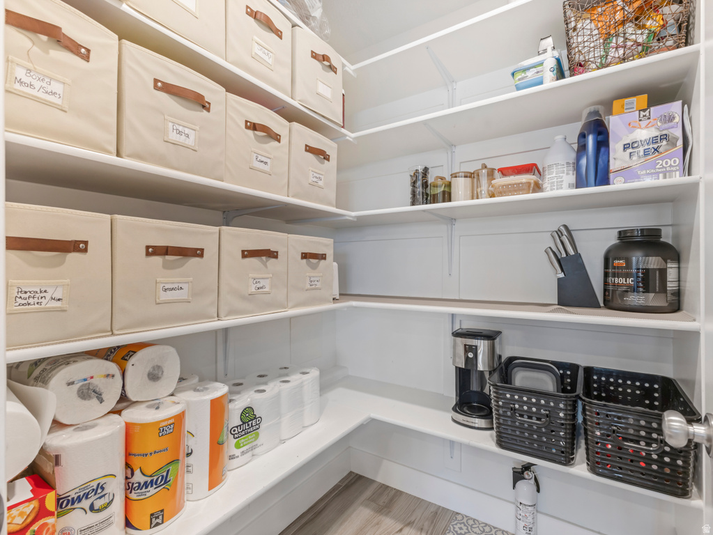 6534 S ASPEN LN South Weber, UT 84405