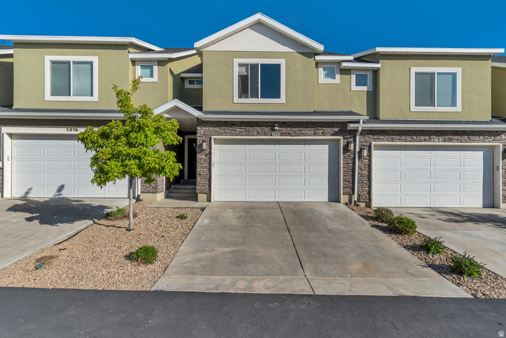 5072 W GREGORIAN CT Herriman, UT 84096