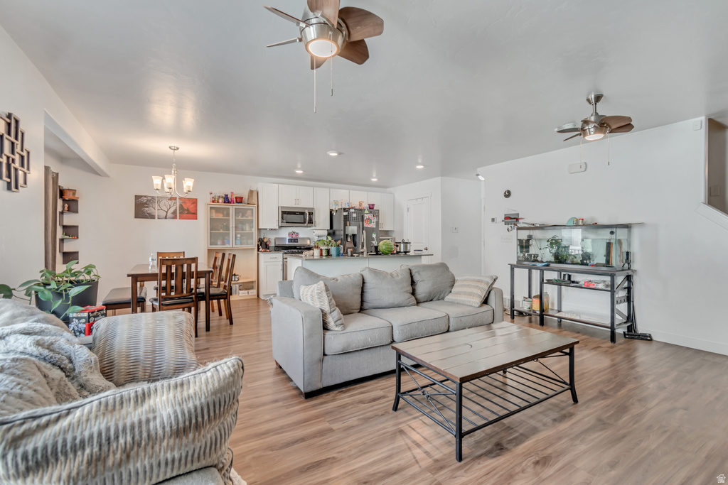 5072 W GREGORIAN CT Herriman, UT 84096