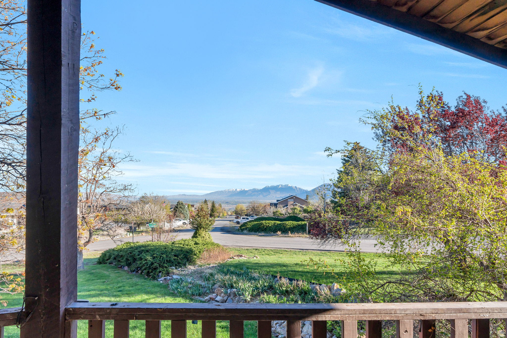 350 S CANYON VIEW DR Elk Ridge, UT 84651
