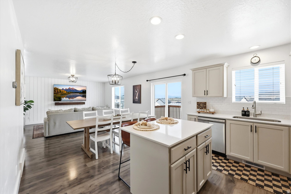 1715 S SAWTOOTH BLVD Santaquin, UT 84655