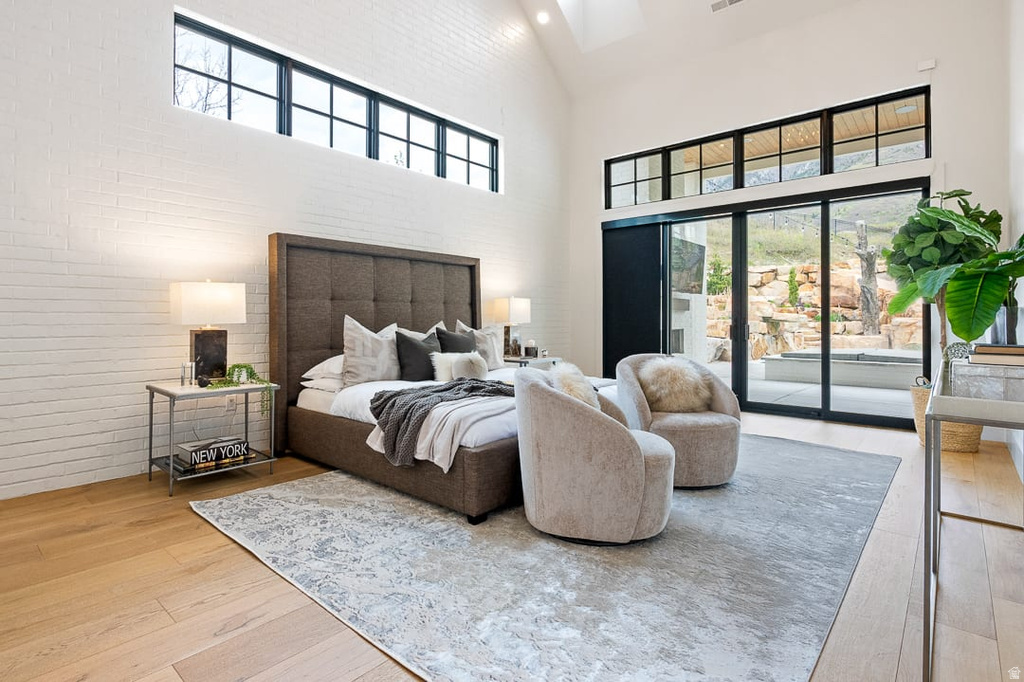 11 E CROSS HILL LN Sandy, UT 84092