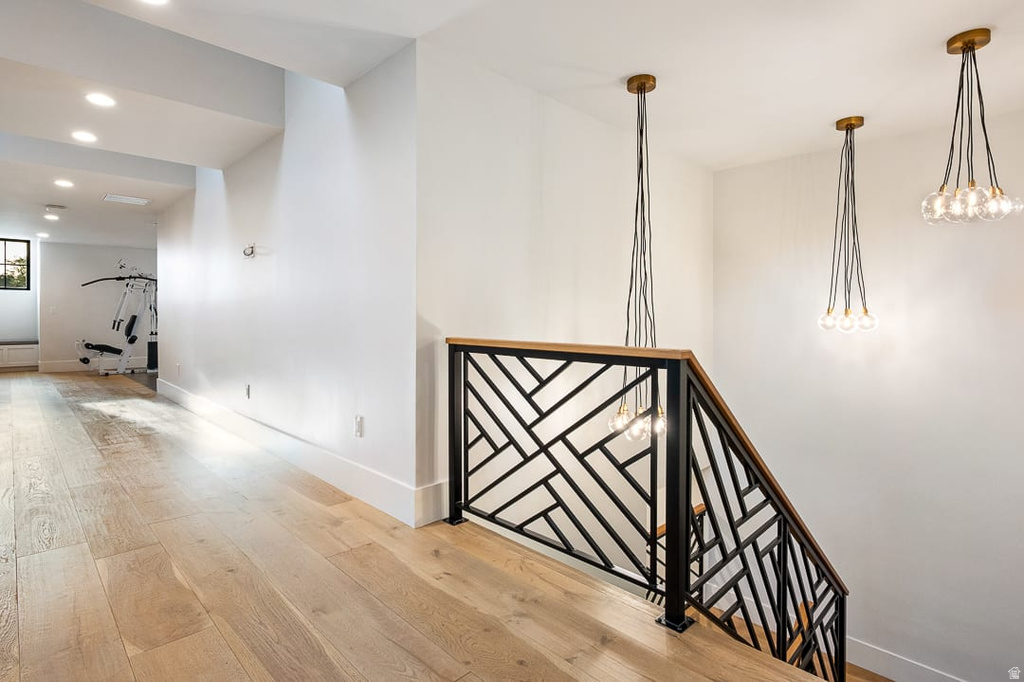 11 E CROSS HILL LN Sandy, UT 84092