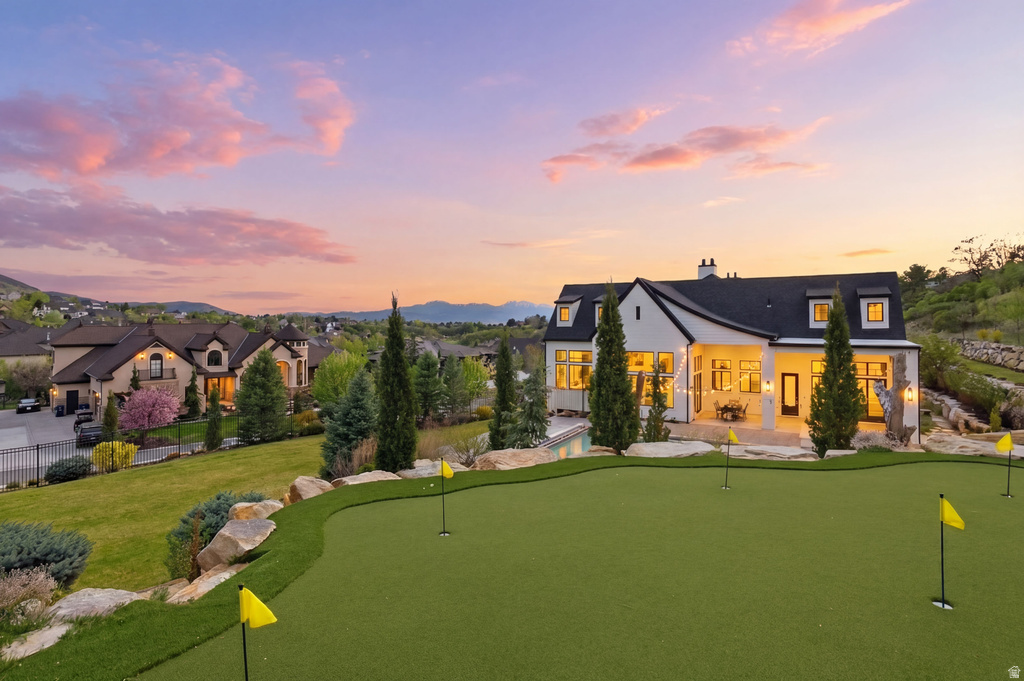 11 E CROSS HILL LN Sandy, UT 84092