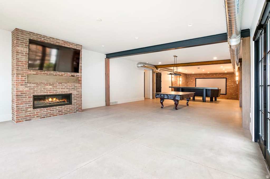 11 E CROSS HILL LN Sandy, UT 84092