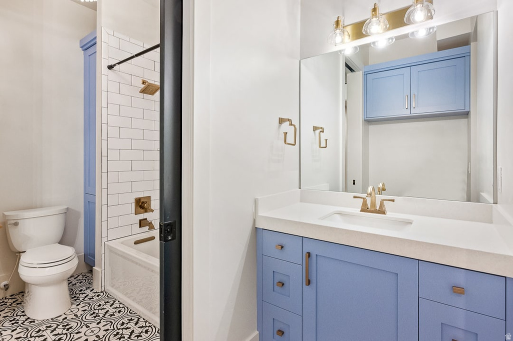 11 E CROSS HILL LN Sandy, UT 84092