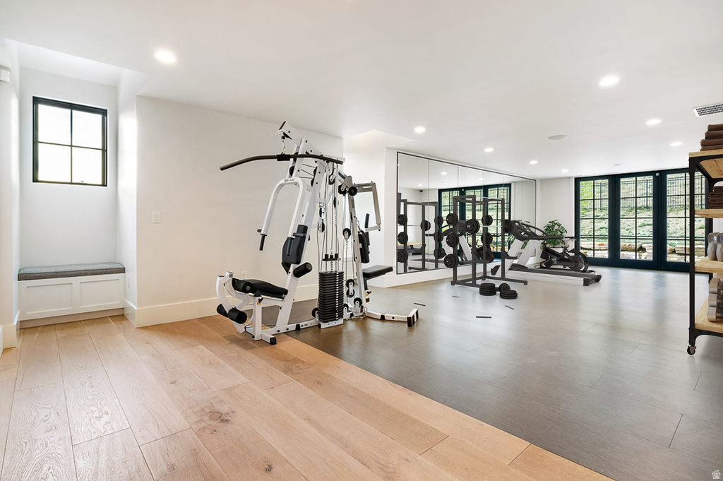 11 E CROSS HILL LN Sandy, UT 84092