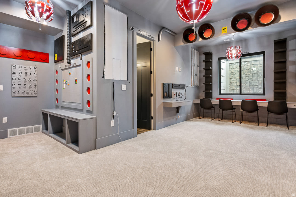 11 E CROSS HILL LN Sandy, UT 84092