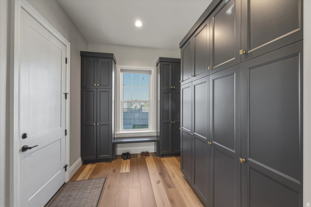 6944 W RESTLESS RD South Jordan, UT 84009