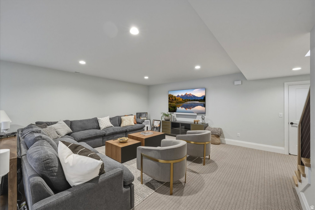 6944 W RESTLESS RD South Jordan, UT 84009