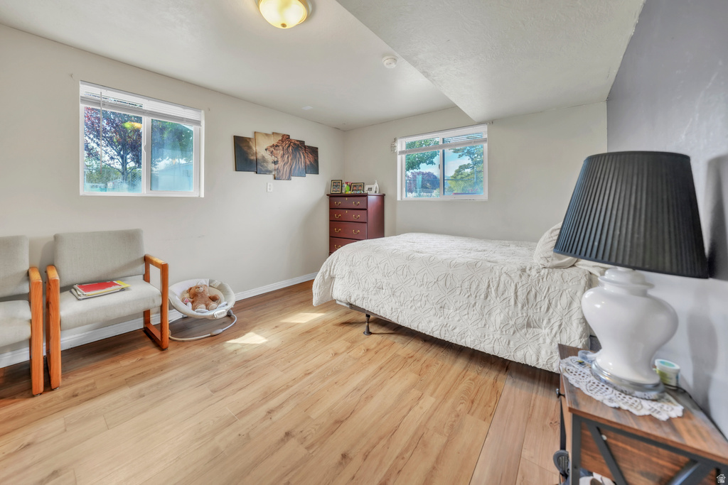 6828 W COPPERHILL DR West Valley City, UT 84128