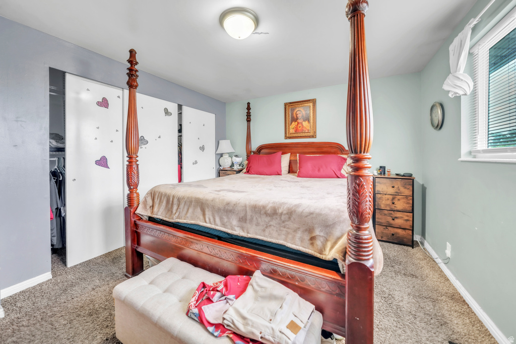 6828 W COPPERHILL DR West Valley City, UT 84128