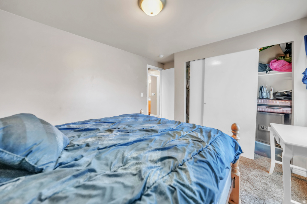 6828 W COPPERHILL DR West Valley City, UT 84128