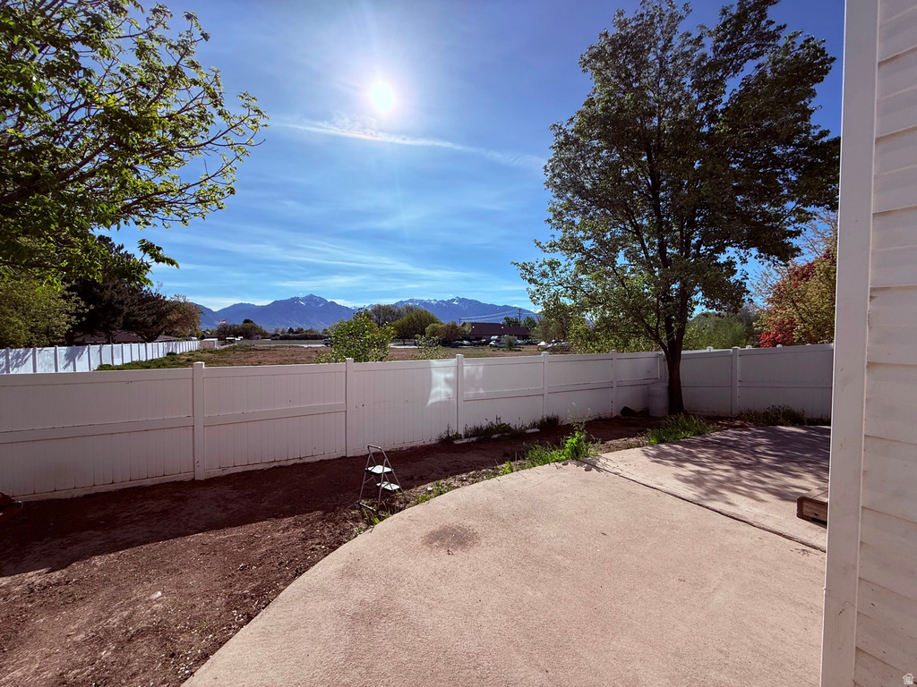 7741 S BRIAR DR West Jordan, UT 84084