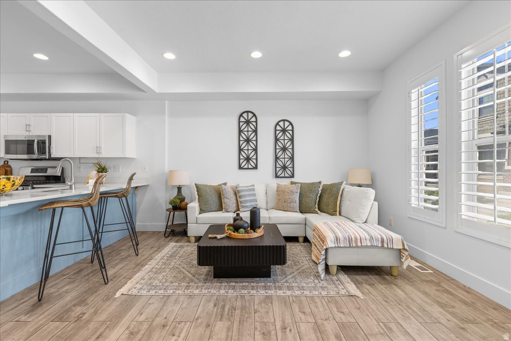 5286 W BARNSBURY LN West Valley City, UT 84120