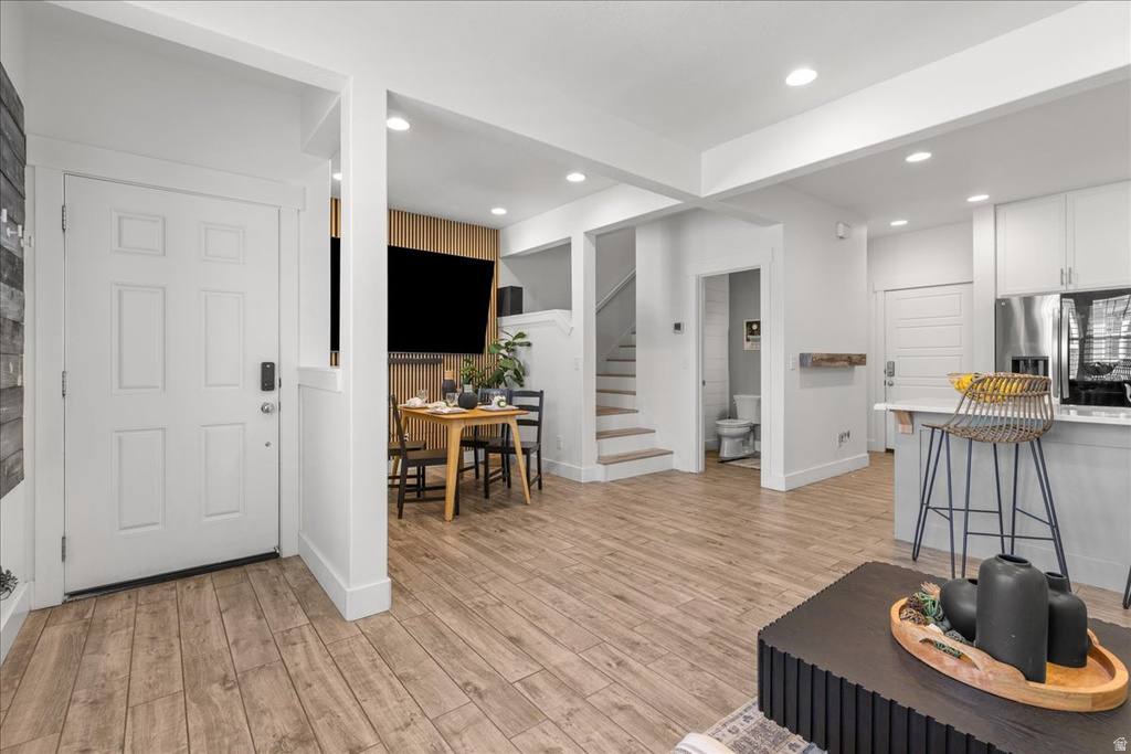 5286 W BARNSBURY LN West Valley City, UT 84120