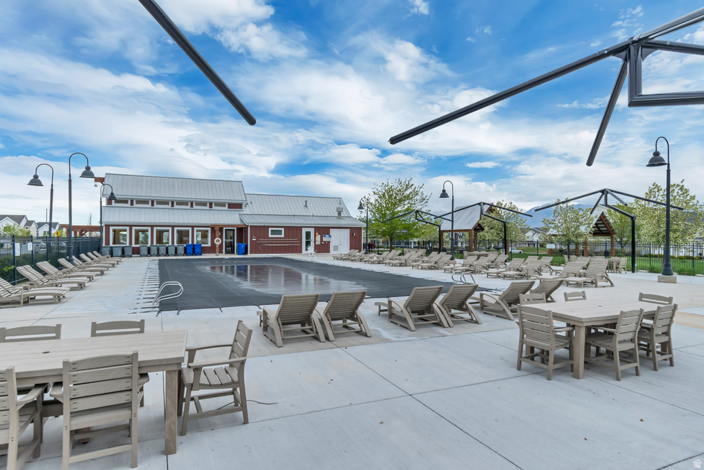 492 FOX CHASE LN Saratoga Springs, UT 84045