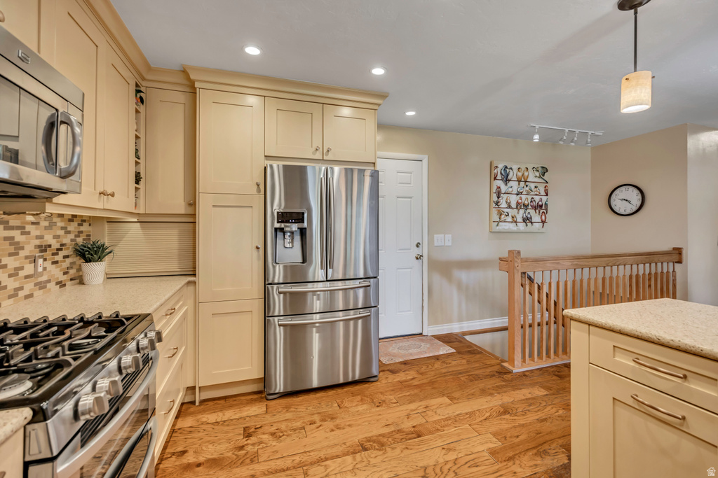 1498 E MOUNT MANOR CIR Cottonwood Heights, UT 84121