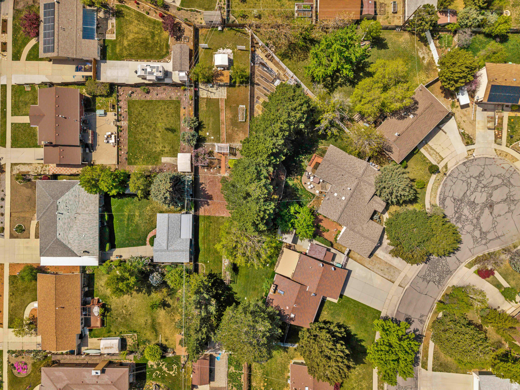 1498 E MOUNT MANOR CIR Cottonwood Heights, UT 84121