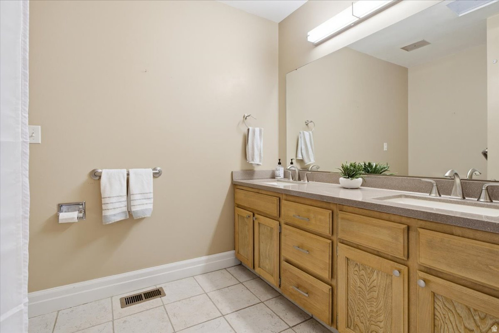 2677 E GRANDVIEW DR Sandy, UT 84092