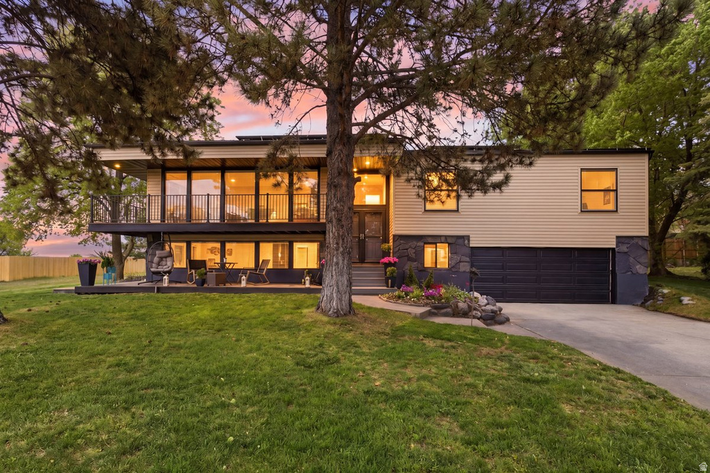 2677 E GRANDVIEW DR Sandy, UT 84092