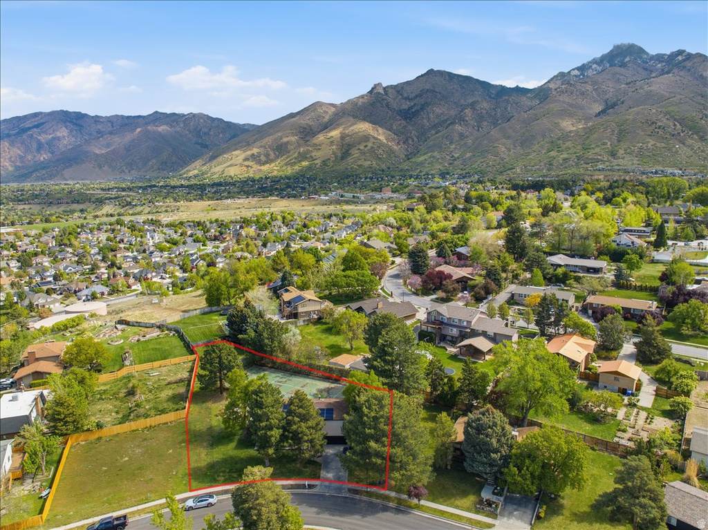 2677 E GRANDVIEW DR Sandy, UT 84092