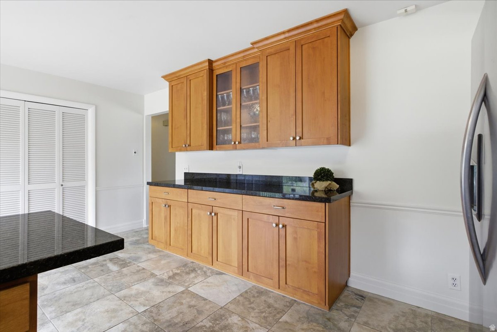 2677 E GRANDVIEW DR Sandy, UT 84092