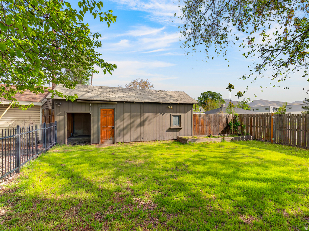 767 S ROBERTA ST Salt Lake City, UT 84111