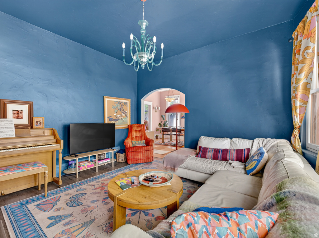 767 S ROBERTA ST Salt Lake City, UT 84111