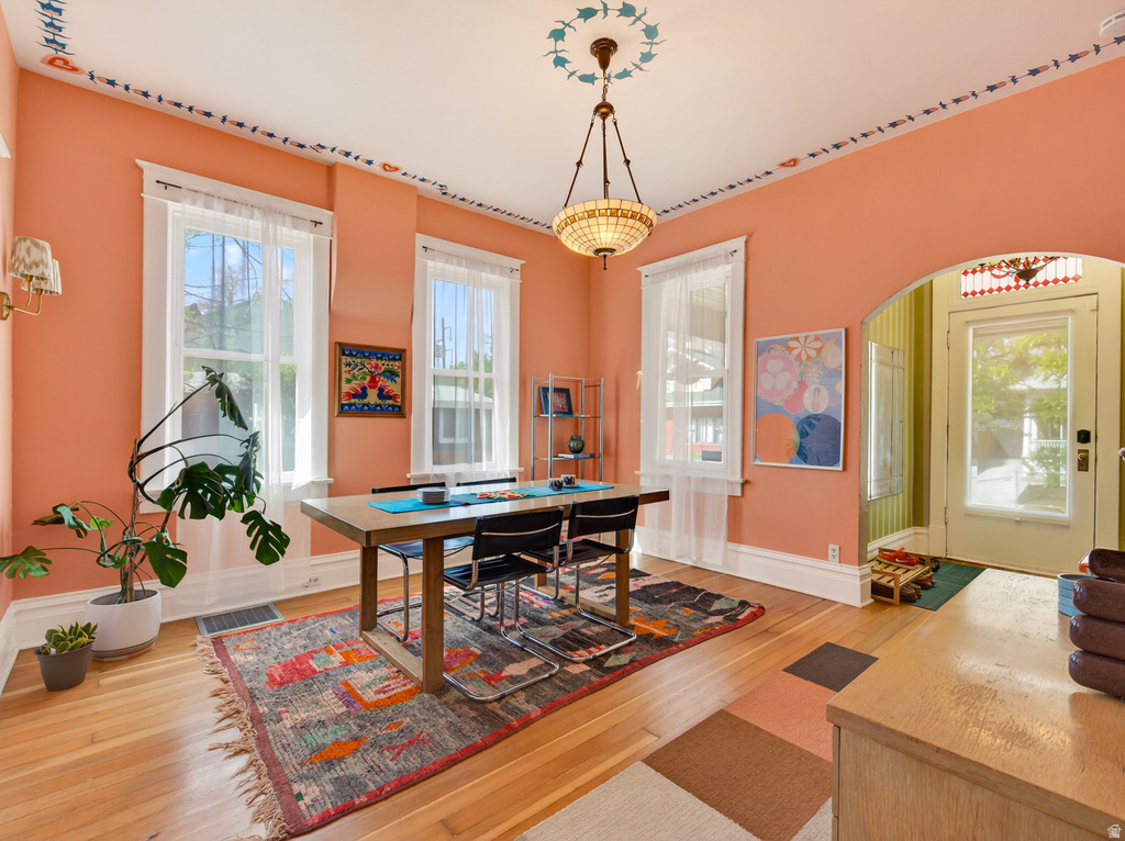 767 S ROBERTA ST Salt Lake City, UT 84111