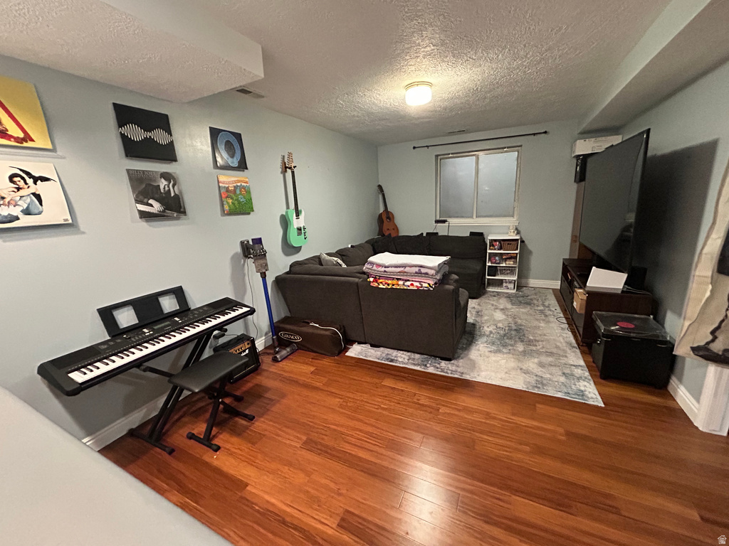 83 W 200 N Centerville, UT 84014