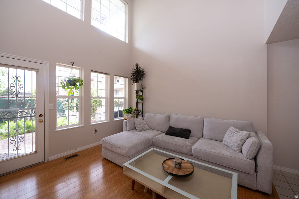 83 W 200 N Centerville, UT 84014