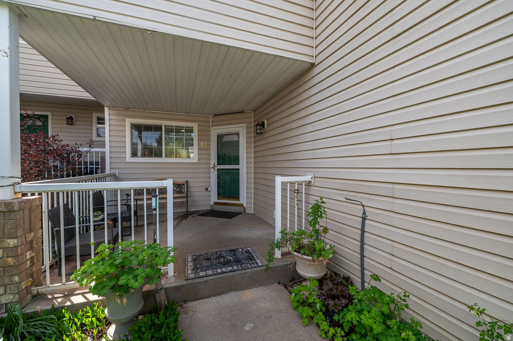 83 W 200 N Centerville, UT 84014